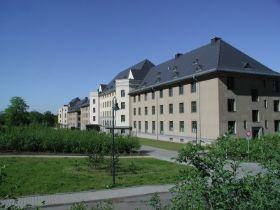 Ostfassade der ehem. Infanterieschule der Reichswehr. Heute Unterkunftsgebäude für rund 300 Lehrgangsteilnehmer.